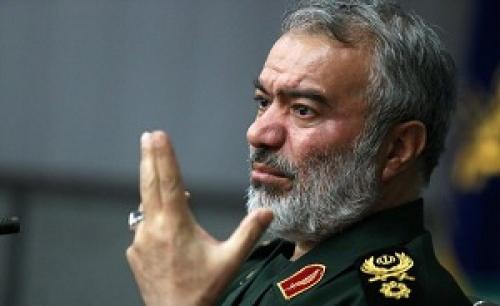جنگ آشکار و پنهان با آمریکا ادامه دارد/بدنبال انحراف انقلاب هستند