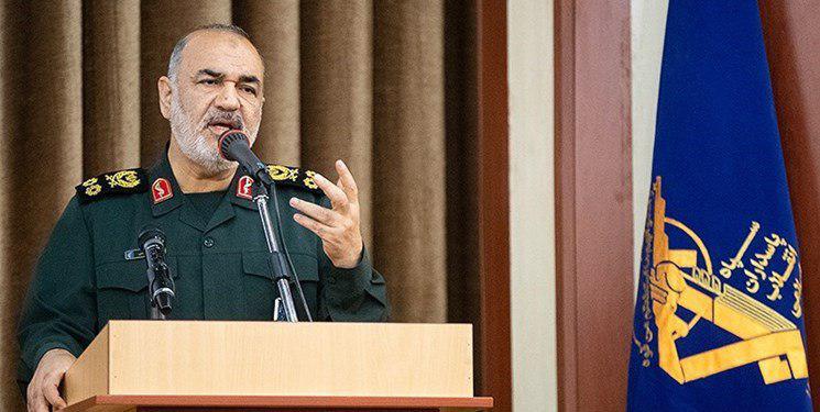 در حال شکستن انحصار قدرت‌های بزرگ در عرصه فناوری‌های پیشرفته ارتباطی هستیم
