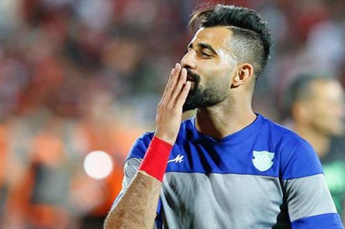 فوری و رسمی؛ ستارۀ منفور در باشگاه پرسپولیس حاضر شد!