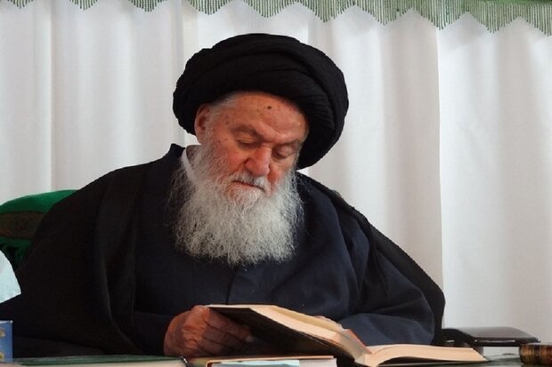 پیکر آیت الله حسینی شاهرودی در قم تشییع شد