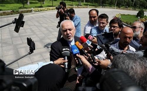 ظریف: ما پول نداریم از اقداماتمان فیلم تبلیغاتی بسازیم/ آشنا: دولت برای تولید سریال پول ندارد