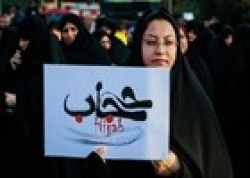 جیغ بنفش جریان ضدانقلاب از اقدام فضای مجازی بسیج زنان/ واکنش انفعالی رسانه‌های انگلیس خبیث به یک کلیپ