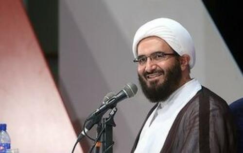 موضع گیری ائمه جمعه به نفع جناح های سیاسی خط قرمز است/ برخی ائمه جمعه را به خاطر تجملات از دایره امامت خارج کردیم