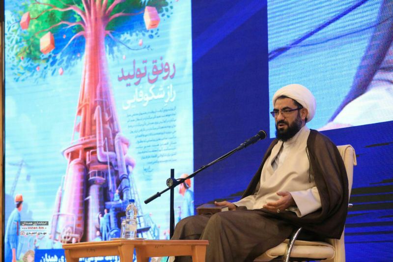 تحریم دکتر ظریف از سوی ترامپ، شبیه رفتارهیتلر است