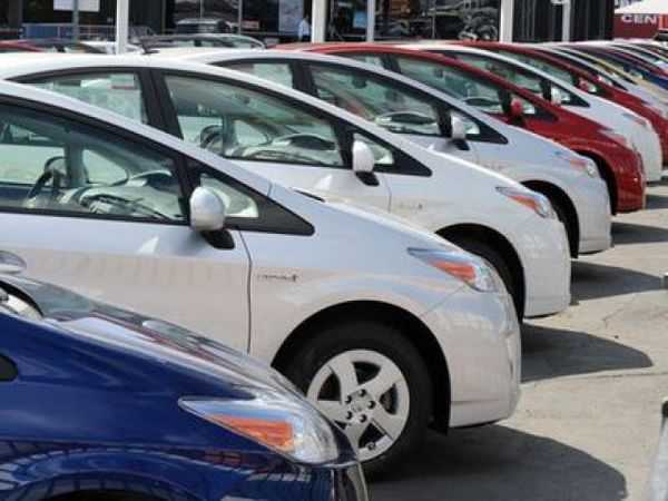 قیمت خودرو‌های پرفروش در بازار 