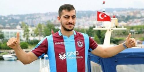 باشگاه ترابوزان اسپور به دنبال تمدید قرارداد مدافع تیم ملی ایران 