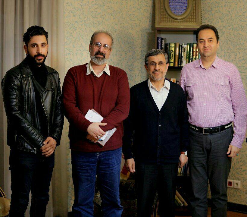 آقای احمدی نژاد بهتر نیست به جای سودای ریاست جمهوری مجدد، حواستان به اطرافیانتان باشد؟! 