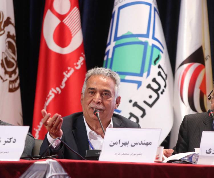 فولادی‌ها به امنیت محیط انسانی توجه کنند 