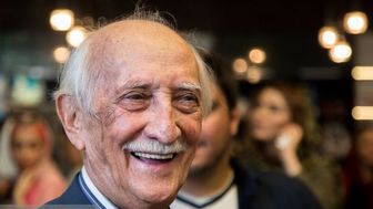 مراسم وداع با بزرگ خاندان سینمابرگزار شد 