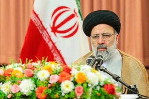 نظام اداری کشور باید از هر گونه پارتی بازی و فساد دور باشد/ فعالیت هیچ واحد تولیدی به دلیل اتهام مدیرانش نباید متوقف شود
