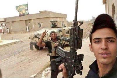 عکس/ سلفی یادگاری با مردگان داعش +18