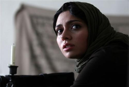 توضیحات دادستان درباره ممنوع‌الخروجی پگاه آهنگرانی