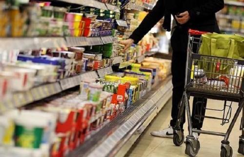 نیاز ۳ ماهه بازار برای کاهش نرخ کالاها 