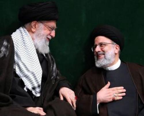 تصویری از گفتگوی رهبرانقلاب و رئیسی