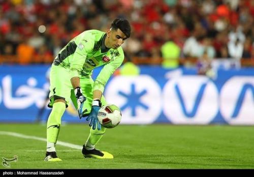حق فسخ قرارداد دروازه بان پرسپولیس اعلام شد