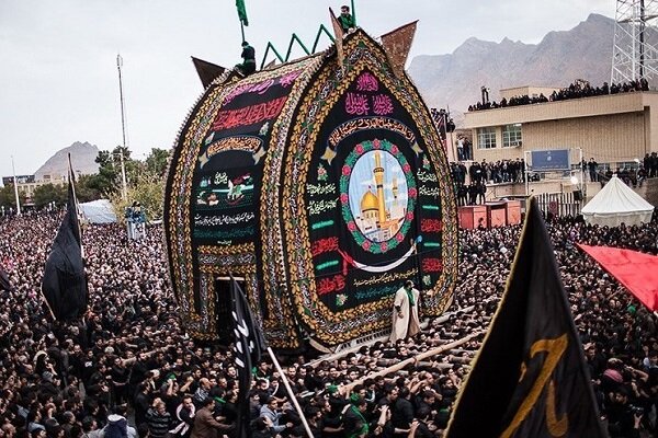 نخل‌برداری نماد تشییع شهدای کربلا