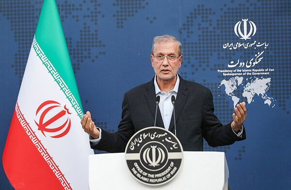 موافقت دولت با حضور زنان در ورزشگاه‌ها 