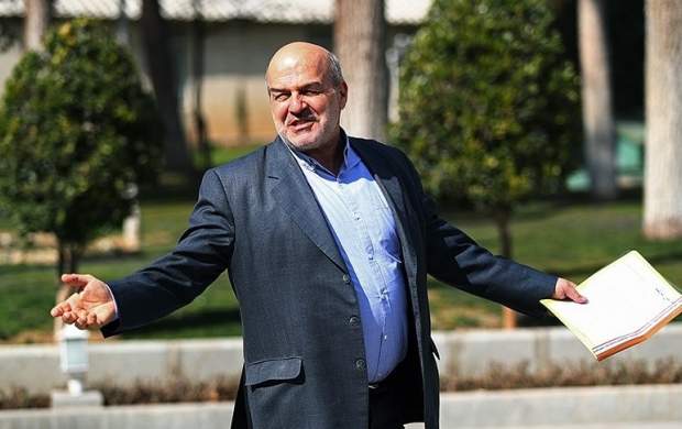 کلانتری: نباید کشور را از واردات گاو محروم کنیم!
