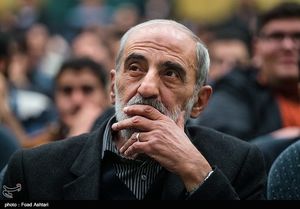  عمروعاص کُت و شلوار پوشیده!