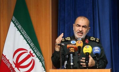 با این اقدام اطلاعاتی طراز جهانی یکی از کورسوهای جنگ روانی دشمن خاموش گردید/ دستگیری سرشبکه آمدنیوز موجب غافلگیری سرویس‌های اطلاعاتی بیگانه شد