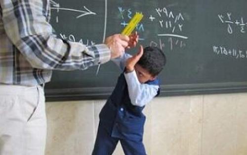 پارگی پرده گوش دانش‌آموز یزدی بر اثر تنبیه