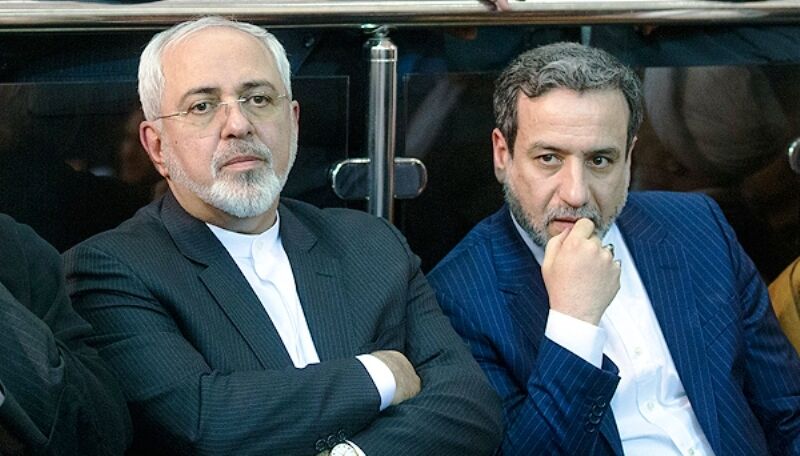 عراقچی(آذر ۹۴) :امضای وزیر خارجه آمریکا تضمین است/ ظریف(مهر ۹۸) :امضای آمریکا تضمین نیست 