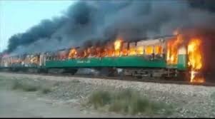  فیلم/ آتش سوزی مرگبار در قطار مسافربری