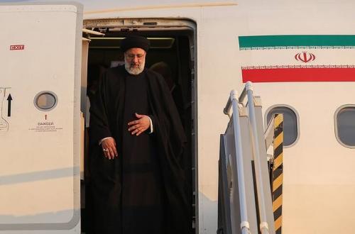  عکس/ استقبال امام جمعه تبریز از رئیسی