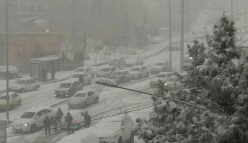 آیا مدارس و ادارات تهران تعطیل می شود؟/ بارش برف سنگین در تهران 