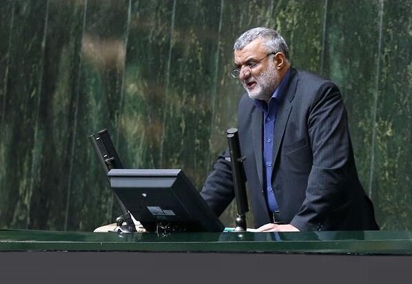 خطر بیخ گوش حجتی