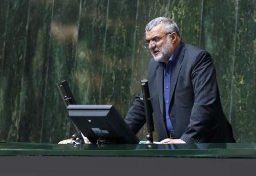 خطر بیخ گوش حجتی