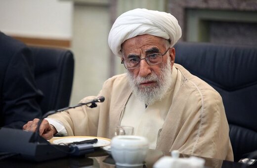واکنش آیت‌الله جنتی به گران شدن بنزین در دولت‌های احمدی‌نژاد و روحانی