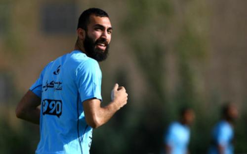  آغاز مذاکره ترابزون‌اسپور با استقلال برای انتقال روزبه چشمی 