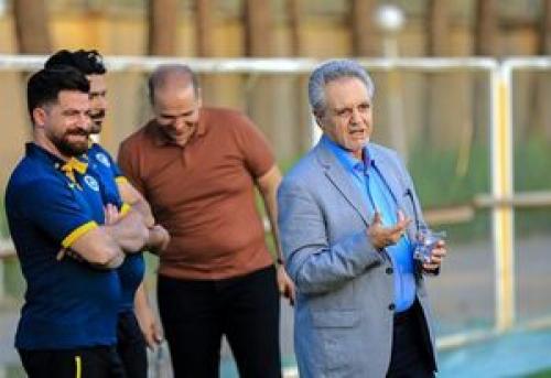 مدیرعامل سپاهان: چرا بازی با استقلال باید لغو شود؟