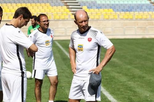 سورپرایز جدید سرمربی پرسپولیس برای بازیکنانش 