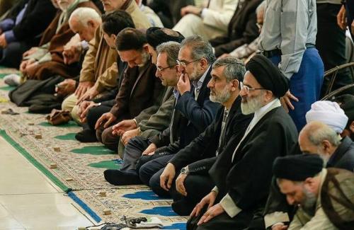 عکس/ سردار حاجی زاده در نماز جمعه امروز تهران