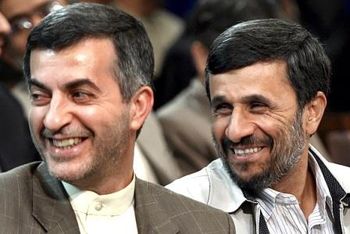 نقش احمدی نژاد در پیچیده‌تر شدن فتنه ۸۸/ روایت ناگفته از اصرار و مقاومت احمدی نژاد در مقابل رهبری بر معاون اولی مشایی