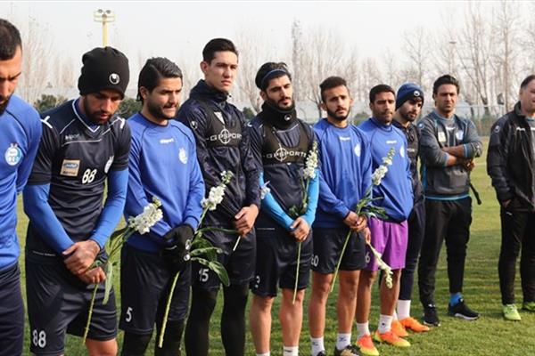  ستاره آبی ها از استقلال جدا شد!