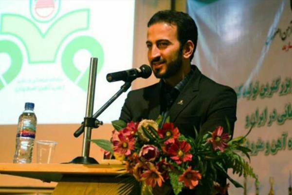 هرج و مرج در ذوب آهن؛ مدیرعامل در روز معارفه سرمربی استعفا کرد!