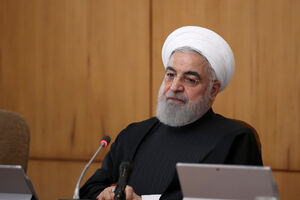 اقتصادانان به روحانی: شما اساساً بلد نیستید