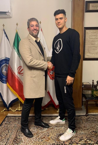 بلندقامت‌ترین مهاجم لیگ از اوکراین آمد/ بازیکن ۳۰۰ هزار دلاری شاگرد سرآسیایی شد 