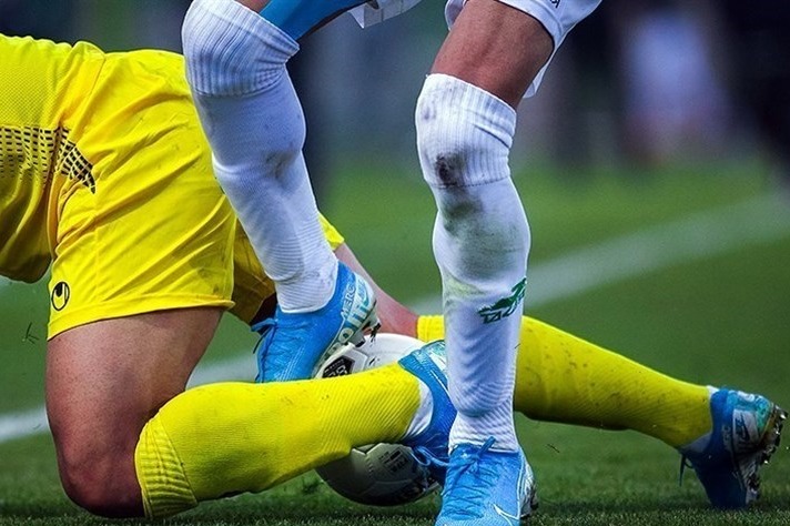 گاف وزارت ورزش درباره بازیکنان خارجی استقلال و پرسپولیس 