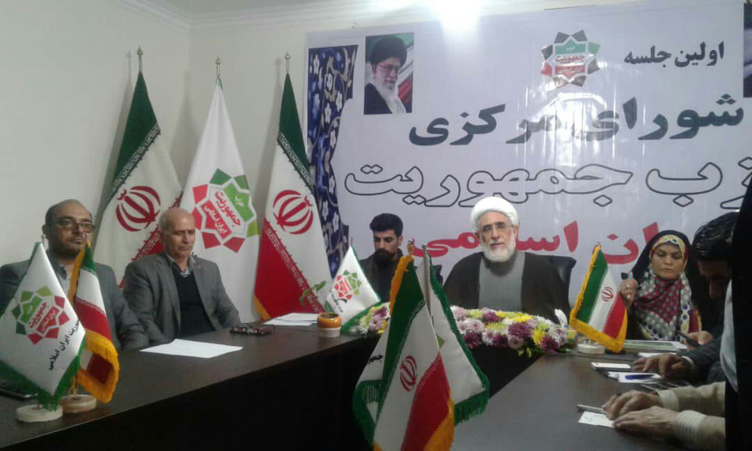"ظفر" در اقیانوس هند سقوط کرد