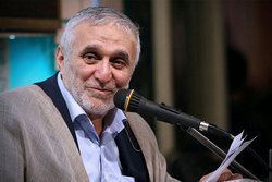 حاج منصور ارضی هم لیست می‌دهد