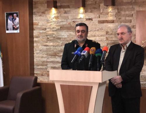 عکس روی دیوار اتاق وزیر بهداشت ترند شد