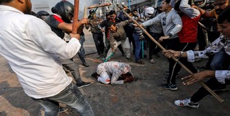 تجمع دانشجویان و طلاب در اعتراض به کشتار بی‌رحمانه مسلمانان در هند