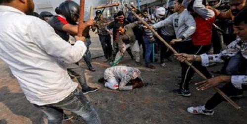 تجمع دانشجویان و طلاب در اعتراض به کشتار بی‌رحمانه مسلمانان در هند