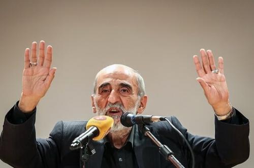 سپاه، پلیس و بسیج را آتش به اختیار کنید