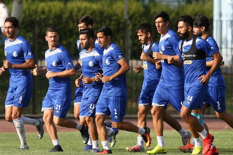 برداشت کیانوش رحمتی از تعطیلی لیگ برتر!