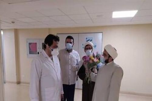 طلبه‌های نجومی بگیر در بیمارستان‌‌های قم چه می کنند؟ + فیلم